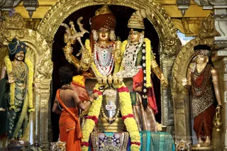 http://nithyananda.org/sites/default/files/photo-gallery/2018-12Dec-04-nithyananda-diary_bengaluru-aadheenam_uttamotama-seva_7T9A4461_0.JPG
