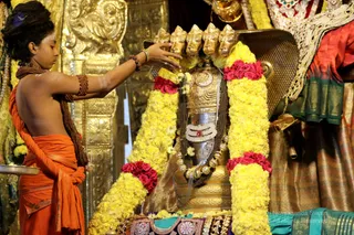 http://nithyananda.org/sites/default/files/photo-gallery/2018-12Dec-04-nithyananda-diary_bengaluru-aadheenam_uttamotama-seva_7T9A4467.JPG