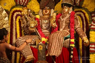 https://nithyananda.org/sites/default/files/photo-gallery/2018-12Dec-04-nithyananda-diary_bengaluru-aadheenam_uttamotama-seva_IMG_5546.JPG?1546603738