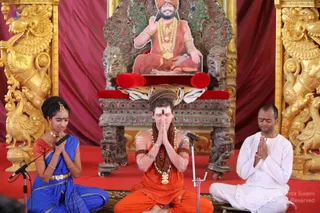 https://nithyananda.org/sites/default/files/photo-gallery/2018-12Dec-04-nithyananda-diary_bengaluru-aadheenam_uttamotama-seva_IMG_5624.JPG?1546604013