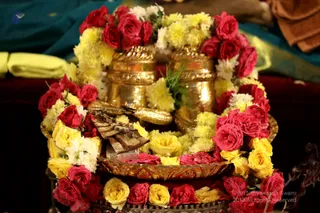https://nithyananda.org/sites/default/files/photo-gallery/2018-12Dec-05-nithyananda-diary_bengaluru-aadheenam_uttamotama-seva_7T9A4505.JPG?1544003375