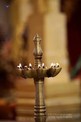 https://nithyananda.org/sites/default/files/photo-gallery/2018-12Dec-05-nithyananda-diary_bengaluru-aadheenam_uttamotama-seva_7T9A4561.JPG?1544003668