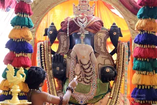 https://nithyananda.org/sites/default/files/photo-gallery/2018-12Dec-05-nithyananda-diary_bengaluru-aadheenam_uttamotama-seva_7T9A4633.JPG?1544003670