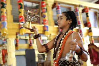https://nithyananda.org/sites/default/files/photo-gallery/2018-12Dec-05-nithyananda-diary_bengaluru-aadheenam_uttamotama-seva_7T9A4649.JPG?1544004005