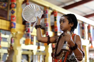 https://nithyananda.org/sites/default/files/photo-gallery/2018-12Dec-05-nithyananda-diary_bengaluru-aadheenam_uttamotama-seva_7T9A4663.JPG?1544004006