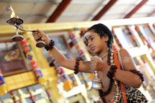 https://nithyananda.org/sites/default/files/photo-gallery/2018-12Dec-05-nithyananda-diary_bengaluru-aadheenam_uttamotama-seva_7T9A4669.JPG?1544004006