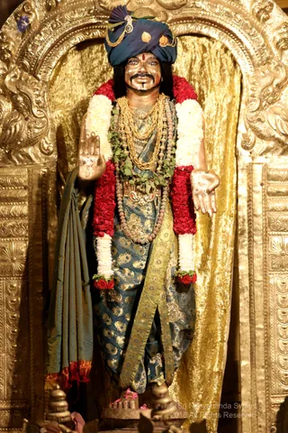 http://nithyananda.org/sites/default/files/photo-gallery/2018-12Dec-06-nithyananda-diary_bengaluru-aadheenam_uttamotama-seva_7T9A4689.JPG
