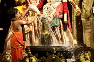 http://nithyananda.org/sites/default/files/photo-gallery/2018-12Dec-06-nithyananda-diary_bengaluru-aadheenam_uttamotama-seva_7T9A4722.JPG