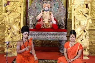 http://nithyananda.org/sites/default/files/photo-gallery/2018-12Dec-06-nithyananda-diary_bengaluru-aadheenam_uttamotama-seva_7T9A4784.JPG