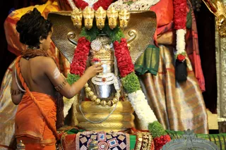 http://nithyananda.org/sites/default/files/photo-gallery/2018-12Dec-06-nithyananda-diary_bengaluru-aadheenam_uttamotama-seva_7T9A4845.JPG