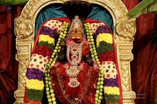 http://nithyananda.org/sites/default/files/photo-gallery/2018-12Dec-07-nithyananda-diary_bengaluru-aadheenam_uttamotama-seva_7T9A4883.JPG