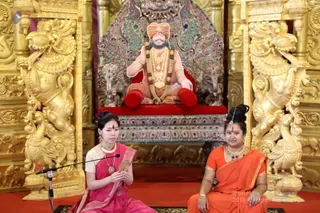 http://nithyananda.org/sites/default/files/photo-gallery/2018-12Dec-07-nithyananda-diary_bengaluru-aadheenam_uttamotama-seva_7T9A4944.JPG