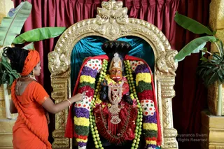 http://nithyananda.org/sites/default/files/photo-gallery/2018-12Dec-07-nithyananda-diary_bengaluru-aadheenam_uttamotama-seva_7T9A4966.JPG