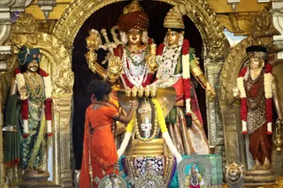 http://nithyananda.org/sites/default/files/photo-gallery/2018-12Dec-07-nithyananda-diary_bengaluru-aadheenam_uttamotama-seva_7T9A5026.JPG