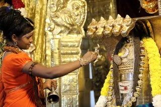 http://nithyananda.org/sites/default/files/photo-gallery/2018-12Dec-07-nithyananda-diary_bengaluru-aadheenam_uttamotama-seva_7T9A5030.JPG