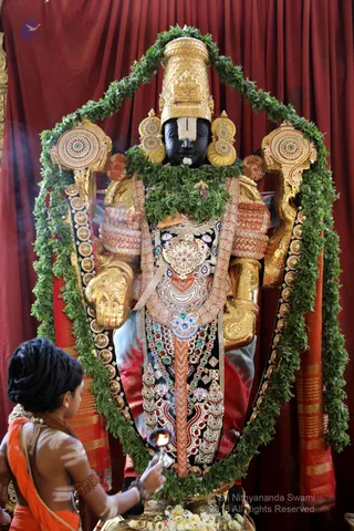 http://nithyananda.org/sites/default/files/photo-gallery/2018-12Dec-08-nithyananda-diary_bengaluru-aadheenam_uttamotama-seva_7T9A5177.JPG