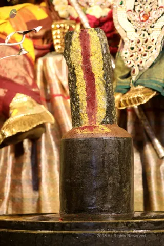 http://nithyananda.org/sites/default/files/photo-gallery/2018-12Dec-09-nithyananda-diary_bengaluru-aadheenam_uttamotama-seva_7T9A5255_0.JPG