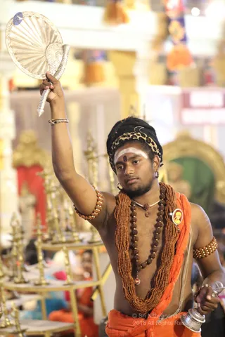 http://nithyananda.org/sites/default/files/photo-gallery/2018-12Dec-10-nithyananda-diary_bengaluru-aadheenam_uttamotama-seva_7T9A5461.JPG
