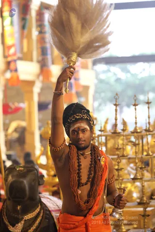http://nithyananda.org/sites/default/files/photo-gallery/2018-12Dec-10-nithyananda-diary_bengaluru-aadheenam_uttamotama-seva_7T9A5470.JPG