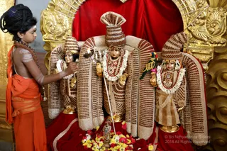 http://nithyananda.org/sites/default/files/photo-gallery/2018-12Dec-10-nithyananda-diary_bengaluru-aadheenam_uttamotama-seva_7T9A5528.JPG