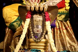 http://nithyananda.org/sites/default/files/photo-gallery/2018-12Dec-11-nithyananda-diary_bengaluru-aadheenam_uttamotama-seva_7T9A5543_0.JPG