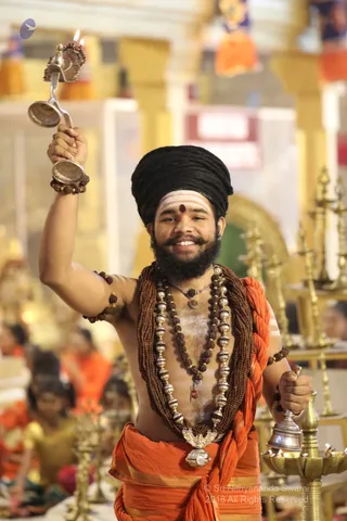http://nithyananda.org/sites/default/files/photo-gallery/2018-12Dec-11-nithyananda-diary_bengaluru-aadheenam_uttamotama-seva_7T9A5608_0.JPG