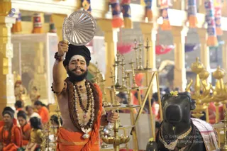 http://nithyananda.org/sites/default/files/photo-gallery/2018-12Dec-11-nithyananda-diary_bengaluru-aadheenam_uttamotama-seva_7T9A5640_0.JPG