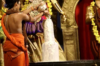 http://nithyananda.org/sites/default/files/photo-gallery/2018-12Dec-12-nithyananda-diary_bengaluru-aadheenam_uttamotama-seva_7T9A5745.JPG