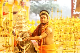 http://nithyananda.org/sites/default/files/photo-gallery/2018-12Dec-13-nithyananda-diary_bengaluru-aadheenam_uttamotama-seva_7T9A5969.JPG