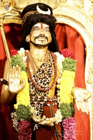 http://nithyananda.org/sites/default/files/photo-gallery/2018-12Dec-13-nithyananda-diary_bengaluru-aadheenam_uttamotama-seva_7T9A5997.JPG