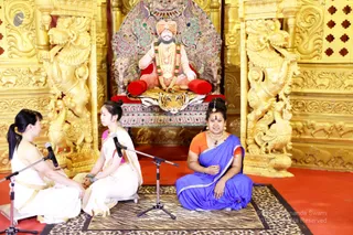 http://nithyananda.org/sites/default/files/photo-gallery/2018-12Dec-13-nithyananda-diary_bengaluru-aadheenam_uttamotama-seva_7T9A6050.JPG