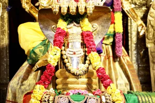 http://nithyananda.org/sites/default/files/photo-gallery/2018-12Dec-13-nithyananda-diary_bengaluru-aadheenam_uttamotama-seva_7T9A6071.JPG