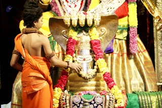 http://nithyananda.org/sites/default/files/photo-gallery/2018-12Dec-13-nithyananda-diary_bengaluru-aadheenam_uttamotama-seva_7T9A6112.JPG