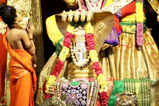http://nithyananda.org/sites/default/files/photo-gallery/2018-12Dec-13-nithyananda-diary_bengaluru-aadheenam_uttamotama-seva_7T9A6122.JPG