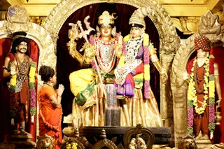 http://nithyananda.org/sites/default/files/photo-gallery/2018-12Dec-14-nithyananda-diary_bengaluru-aadheenam_uttamotama-seva_7T9A6144.JPG