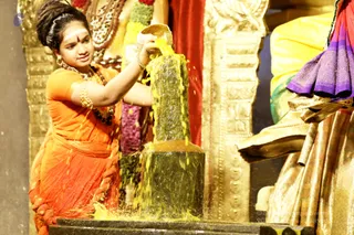http://nithyananda.org/sites/default/files/photo-gallery/2018-12Dec-14-nithyananda-diary_bengaluru-aadheenam_uttamotama-seva_7T9A6160.JPG