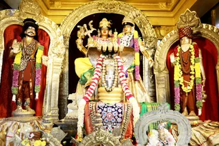 http://nithyananda.org/sites/default/files/photo-gallery/2018-12Dec-14-nithyananda-diary_bengaluru-aadheenam_uttamotama-seva_7T9A6285.JPG