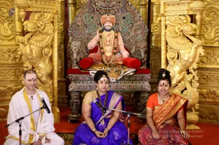 http://nithyananda.org/sites/default/files/photo-gallery/2018-12Dec-15-nithyananda-diary_bengaluru-aadheenam_uttamotama-seva_7T9A6445.JPG