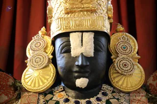 http://nithyananda.org/sites/default/files/photo-gallery/2018-12Dec-15-nithyananda-diary_bengaluru-aadheenam_uttamotama-seva_7T9A6500.JPG