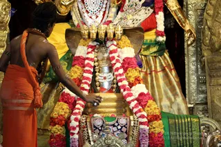 http://nithyananda.org/sites/default/files/photo-gallery/2018-12Dec-15-nithyananda-diary_bengaluru-aadheenam_uttamotama-seva_7T9A6545.JPG
