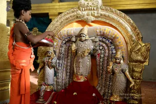 http://nithyananda.org/sites/default/files/photo-gallery/2018-12Dec-16-nithyananda-diary_bengaluru-aadheenam_uttamotama-seva_7T9A6748.JPG