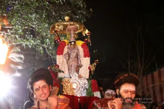http://nithyananda.org/sites/default/files/photo-gallery/2018-12Dec-18-nithyananda-diary_bengaluru-aadheenam_uttamotama-seva_7T9A7000.JPG