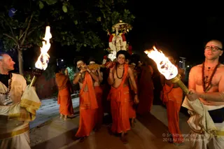 http://nithyananda.org/sites/default/files/photo-gallery/2018-12Dec-18-nithyananda-diary_bengaluru-aadheenam_uttamotama-seva_7T9A7010.JPG