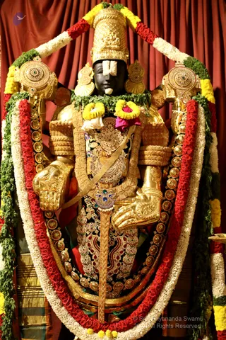 http://nithyananda.org/sites/default/files/photo-gallery/2018-12Dec-18-nithyananda-diary_bengaluru-aadheenam_uttamotama-seva_7T9A7078.JPG