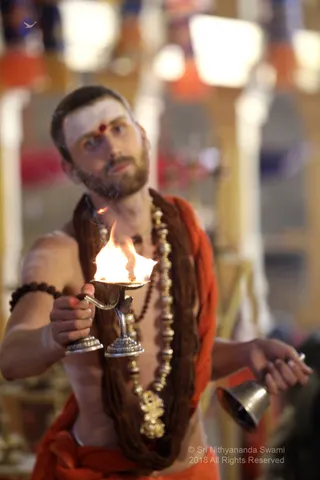http://nithyananda.org/sites/default/files/photo-gallery/2018-12Dec-18-nithyananda-diary_bengaluru-aadheenam_uttamotama-seva_7T9A7150.JPG