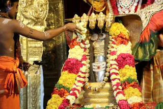 http://nithyananda.org/sites/default/files/photo-gallery/2018-12Dec-18-nithyananda-diary_bengaluru-aadheenam_uttamotama-seva_7T9A7310.JPG