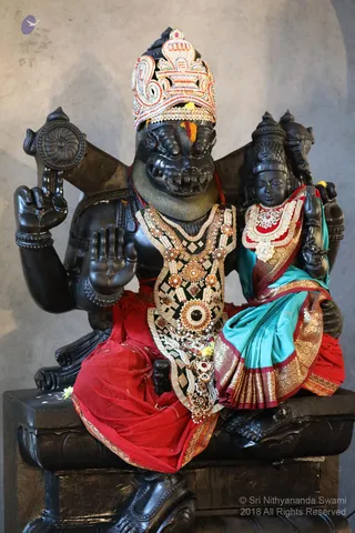 http://nithyananda.org/sites/default/files/photo-gallery/2018-12Dec-24-nithyananda-diary_bengaluru-aadheenam_uttamotama-seva_7T9A9237.JPG