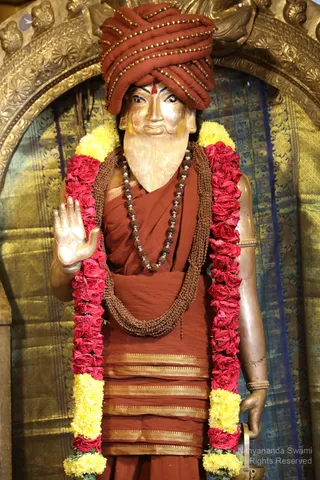 http://nithyananda.org/sites/default/files/photo-gallery/2018-12Dec-24-nithyananda-diary_bengaluru-aadheenam_uttamotama-seva_7T9A9412.JPG