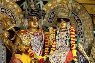 http://nithyananda.org/sites/default/files/photo-gallery/2018-12Dec-24-nithyananda-diary_bengaluru-aadheenam_uttamotama-seva_7T9A9418.JPG