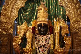 https://nithyananda.org/sites/default/files/photo-gallery/2019-01JAN-04-nithyananda-diary_bengaluru-aadheenam_uttamotama-seva_IMG_5694.JPG?1546691022